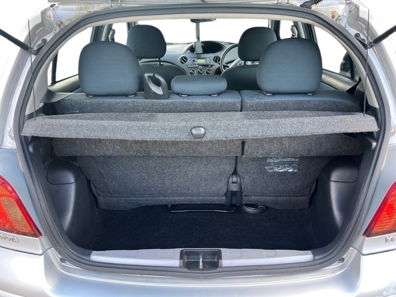 Used Toyota Yaris 2005 for sale - 77889165: Photo 11