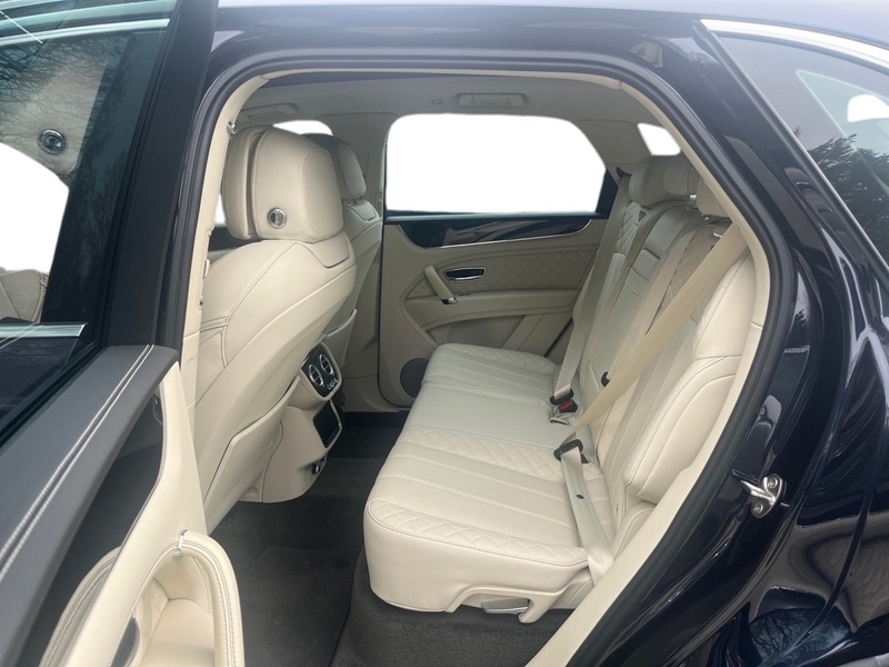 Used Bentley Bentayga 2017 for sale - 77880620: Photo 12