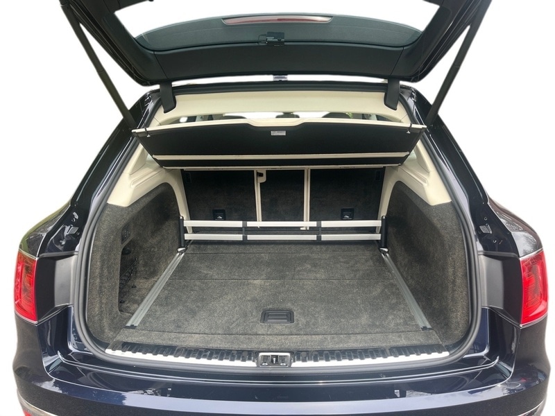 Used Bentley Bentayga 2017 for sale - 77880620: Photo 13
