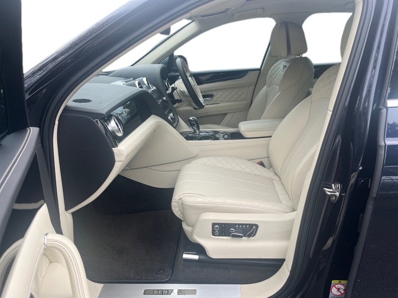 Used Bentley Bentayga 2017 for sale - 77880620: Photo 9