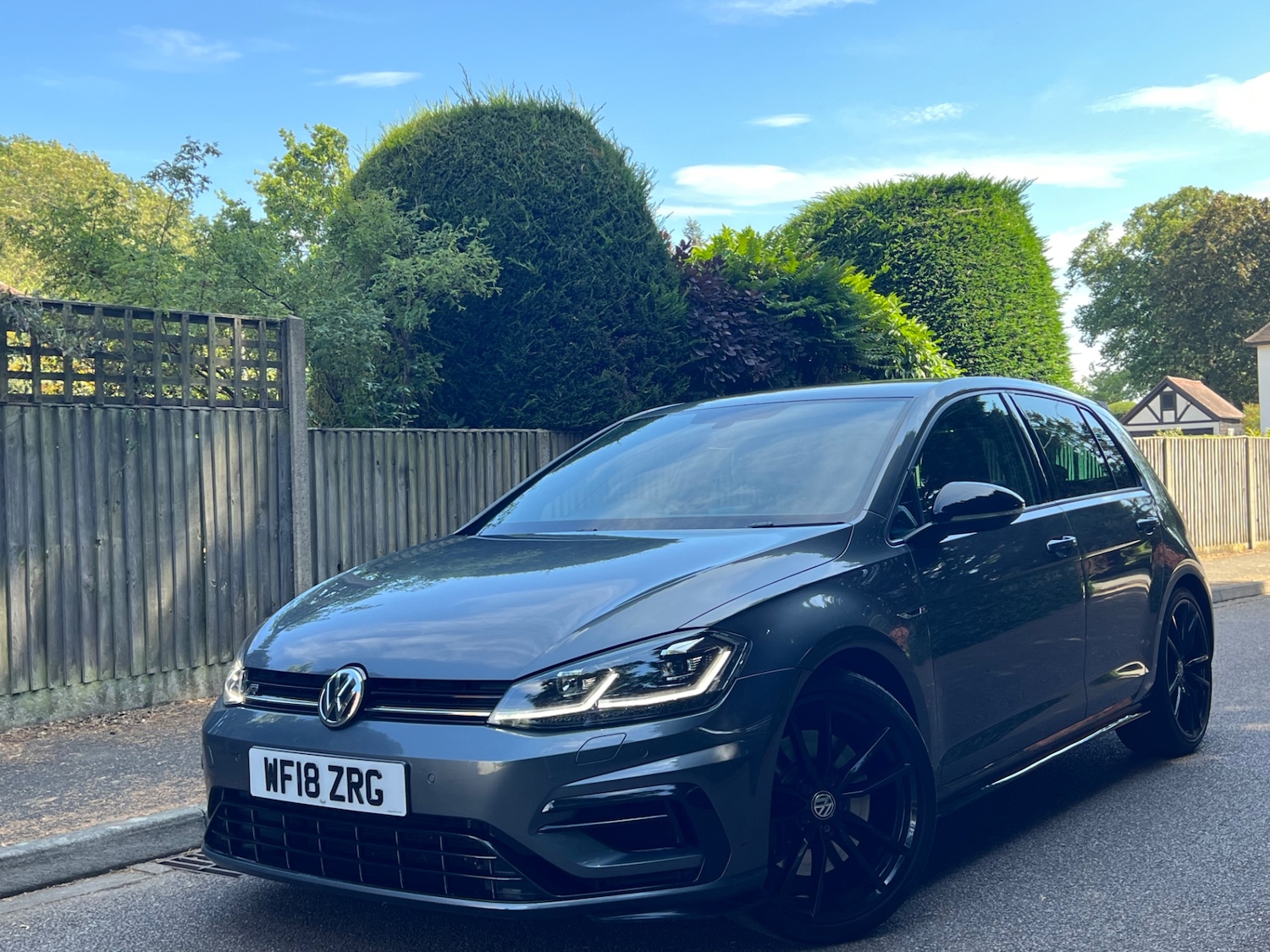 Used Volkswagen Golf 2018 for sale - 75959436: Photo 2