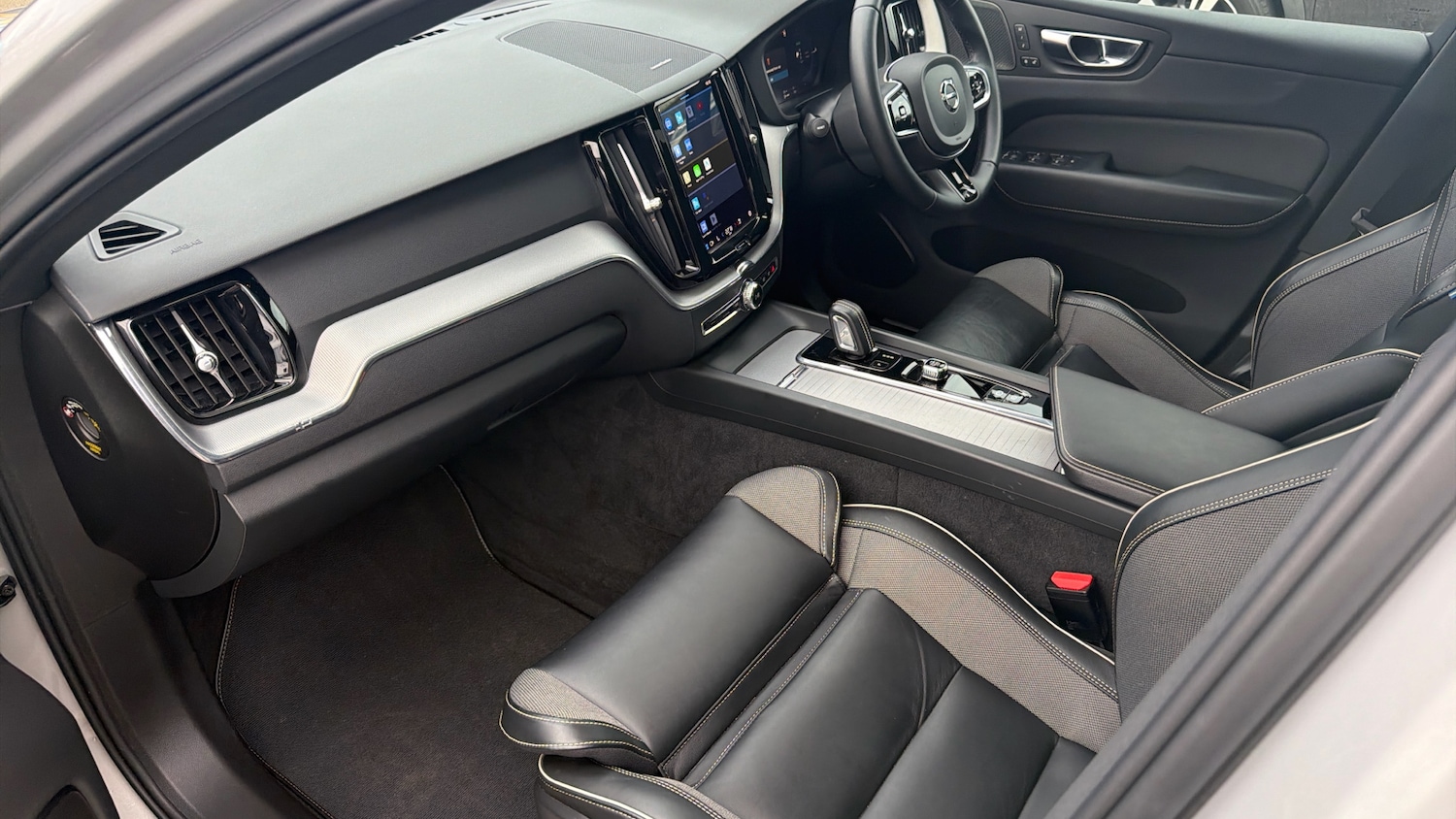 Used Volvo XC60 2022 for sale - 77672523: Photo 12