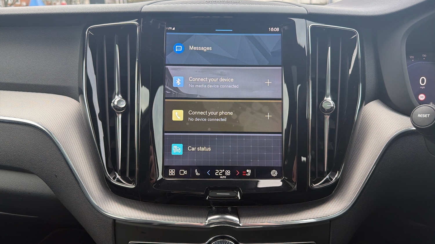 Used Volvo XC60 2022 for sale - 77672523: Photo 29