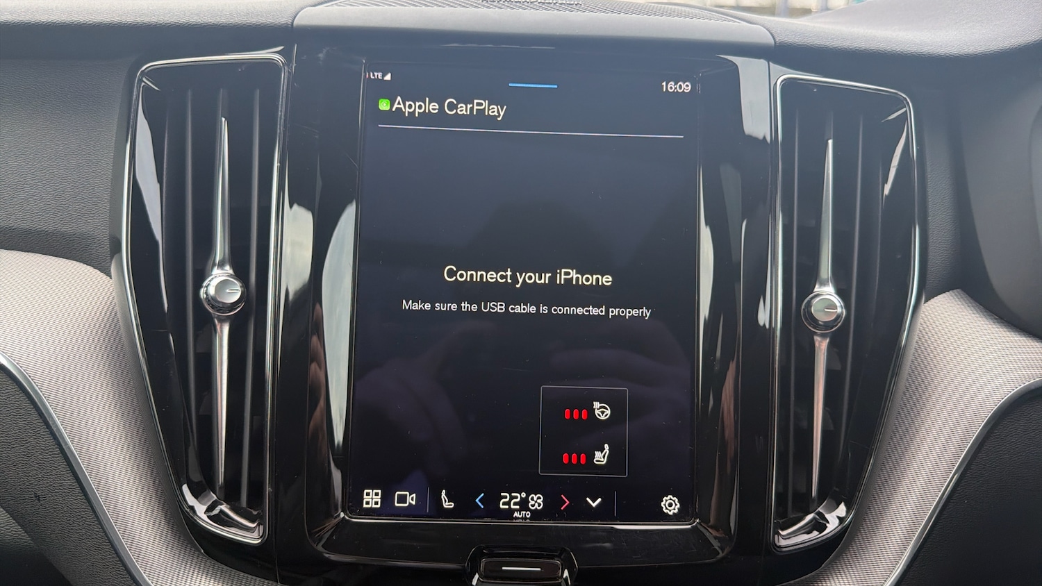 Used Volvo XC60 2022 for sale - 77672523: Photo 32