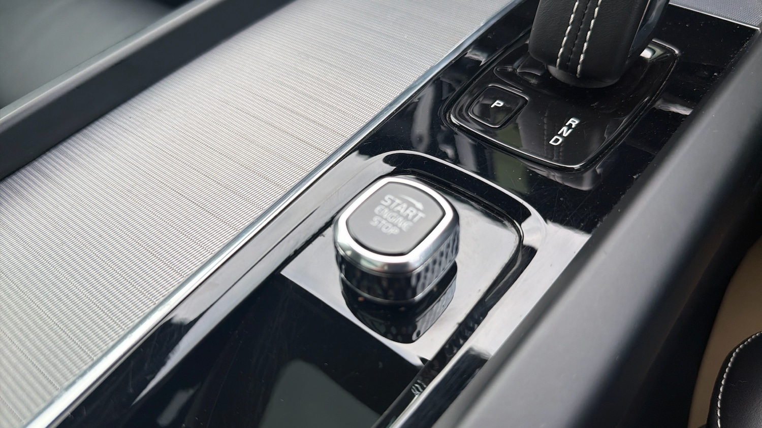 Used Volvo XC60 2022 for sale - 77672523: Photo 40