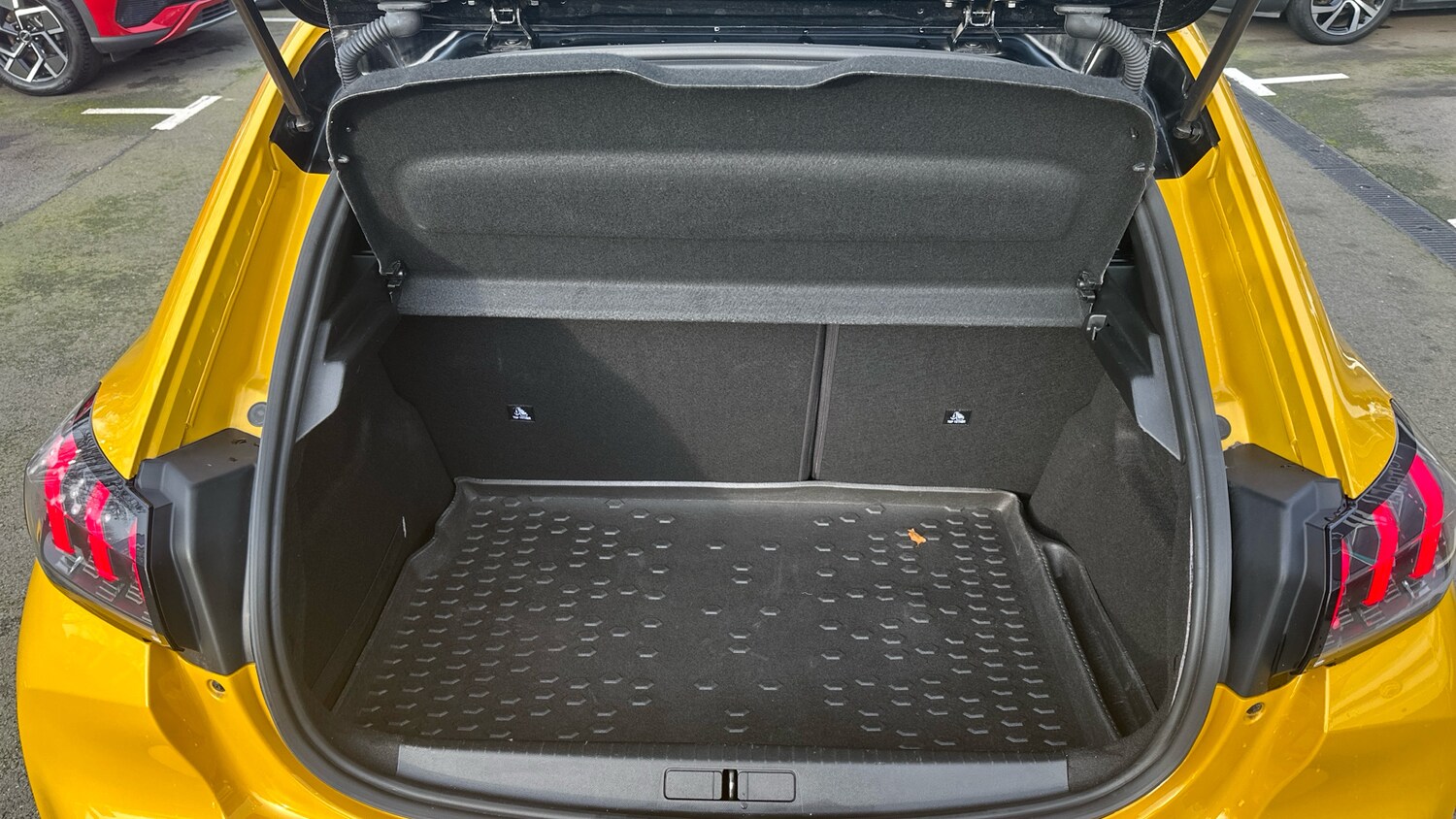 Used Peugeot 208 2023 for sale - 77321257: Photo 19