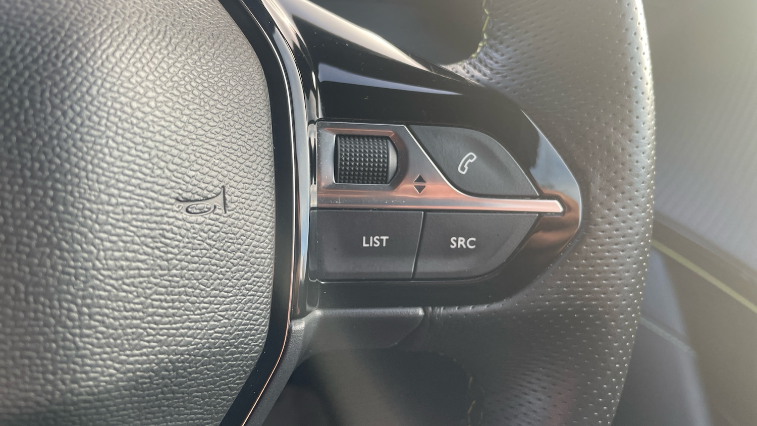 Used Peugeot 208 2021 for sale - 77110104: Photo 25