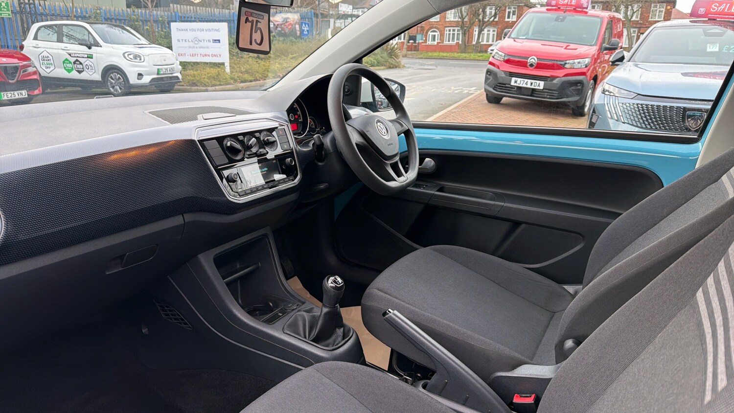 Used Volkswagen up! 2017 for sale - 76966126: Photo 13