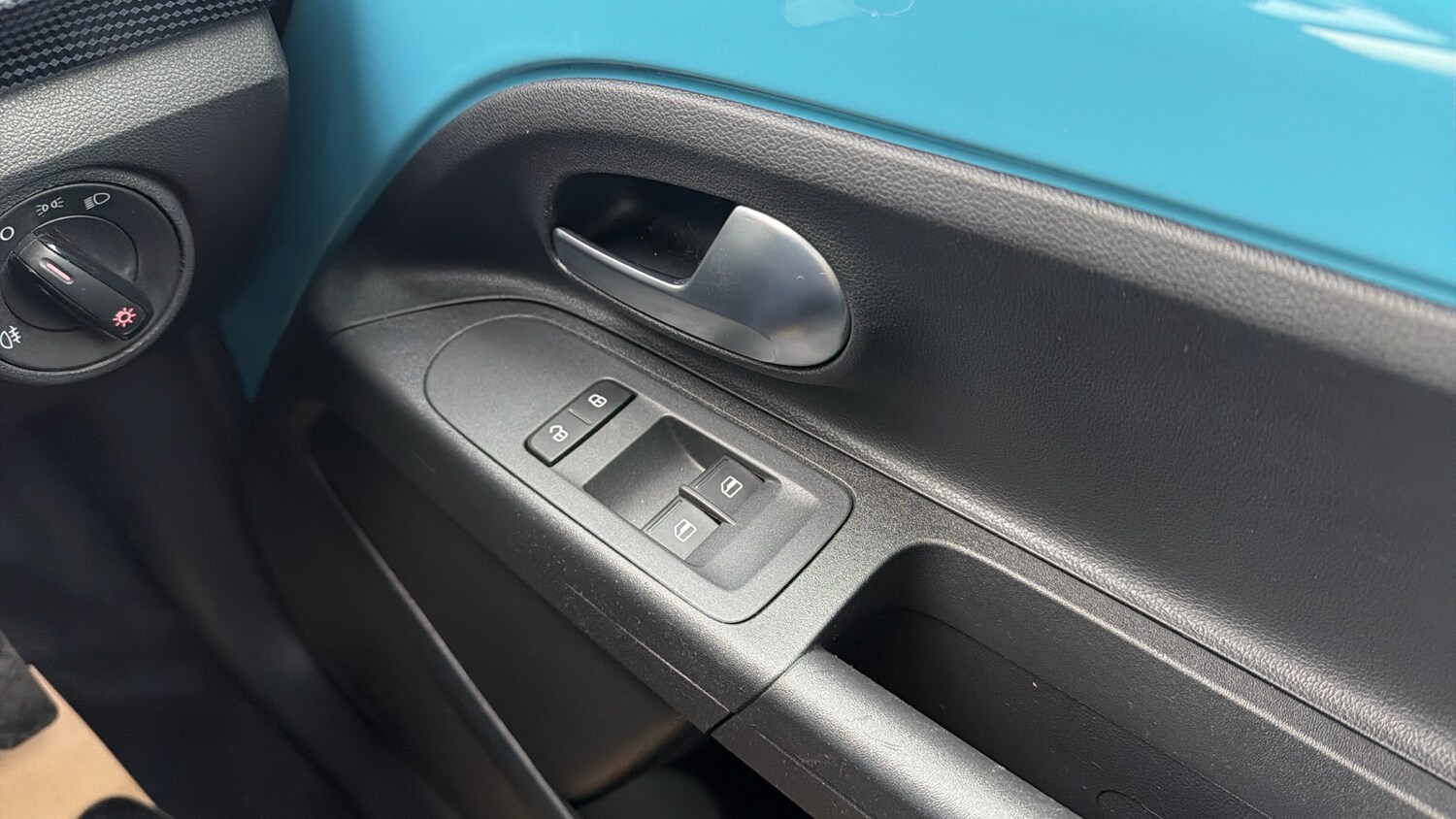 Used Volkswagen up! 2017 for sale - 76966126: Photo 23