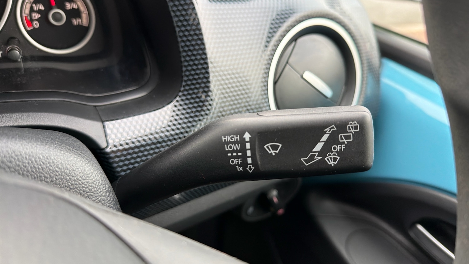 Used Volkswagen up! 2017 for sale - 76966126: Photo 29