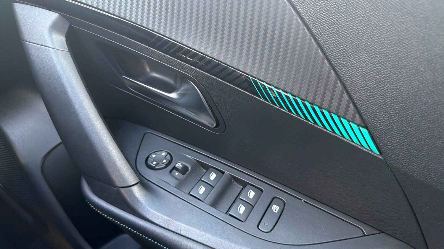 Used Peugeot 2008 2022 for sale - 77855014: Photo 22