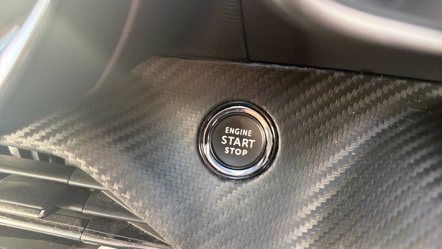 Used Peugeot 2008 2022 for sale - 77855014: Photo 40