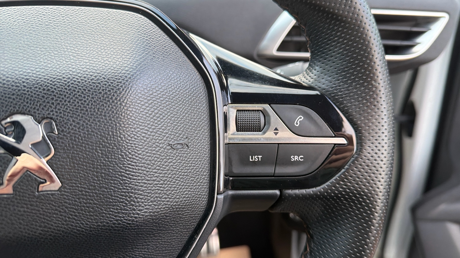 Used Peugeot 3008 2019 for sale - 77176143: Photo 25