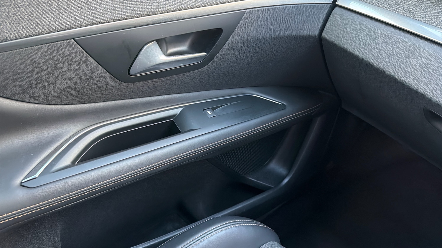 Used Peugeot 3008 2019 for sale - 77176143: Photo 40