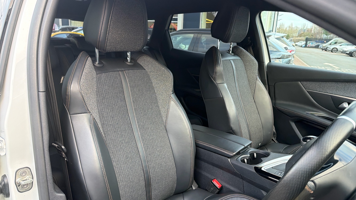 Used Peugeot 3008 2019 for sale - 77176143: Photo 41