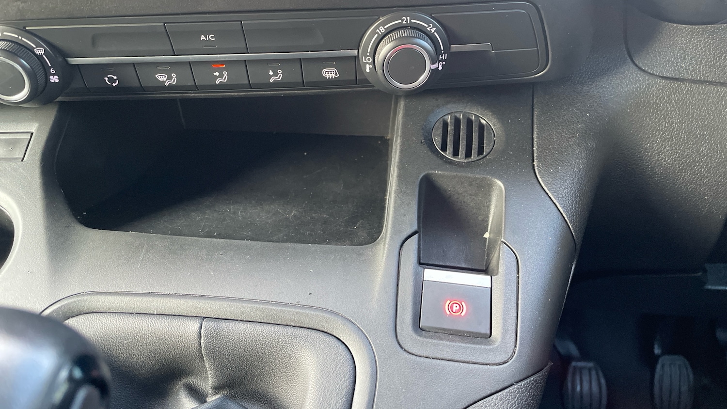 Used Citroen Berlingo 2022 for sale - 76338300: Photo 21