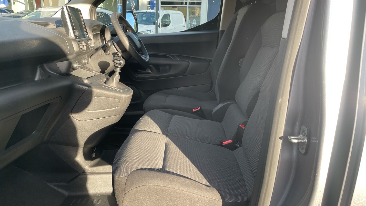 Used Citroen Berlingo 2022 for sale - 76338300: Photo 33