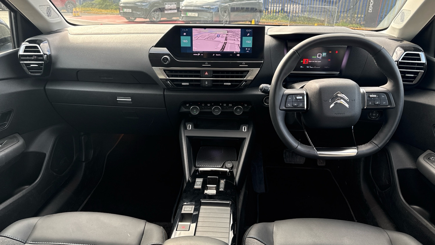 Used Citroen C4 2023 for sale - 75992272: Photo 4