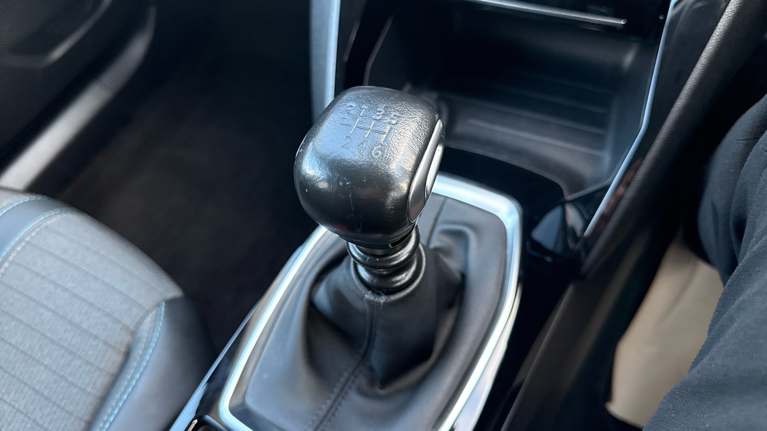 Used Peugeot 2008 2022 for sale - 76634731: Photo 20