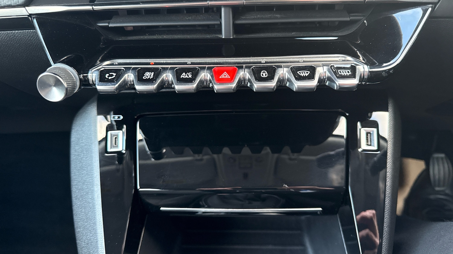 Used Peugeot 2008 2022 for sale - 76634731: Photo 27