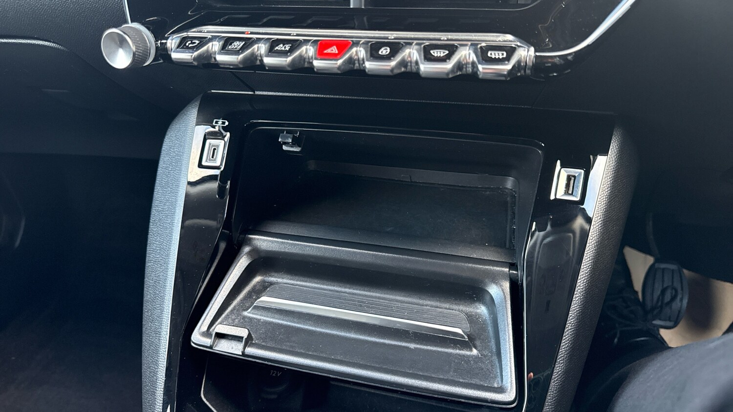 Used Peugeot 2008 2022 for sale - 76634731: Photo 28