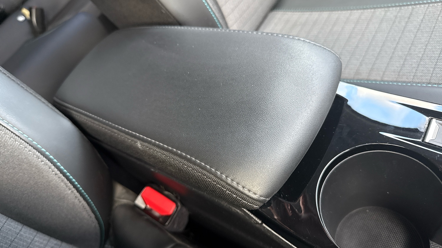 Used Peugeot 2008 2022 for sale - 76634731: Photo 36