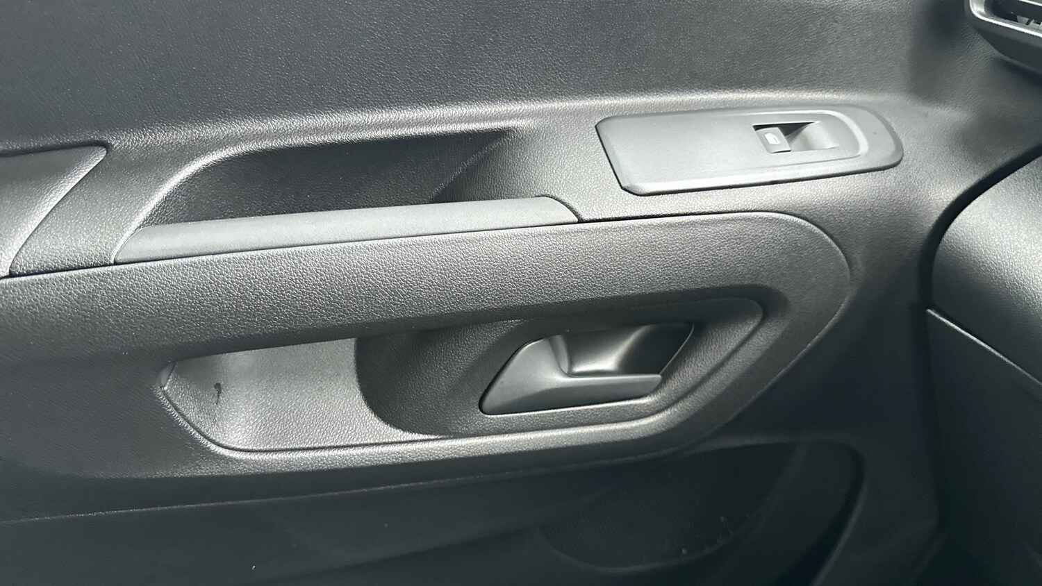 Used Citroen Berlingo 2024 for sale - 76123503: Photo 41