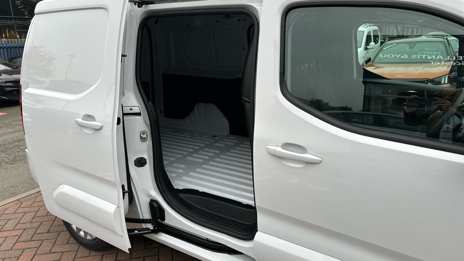 Used Citroen Berlingo 2024 for sale - 76123503: Photo 49