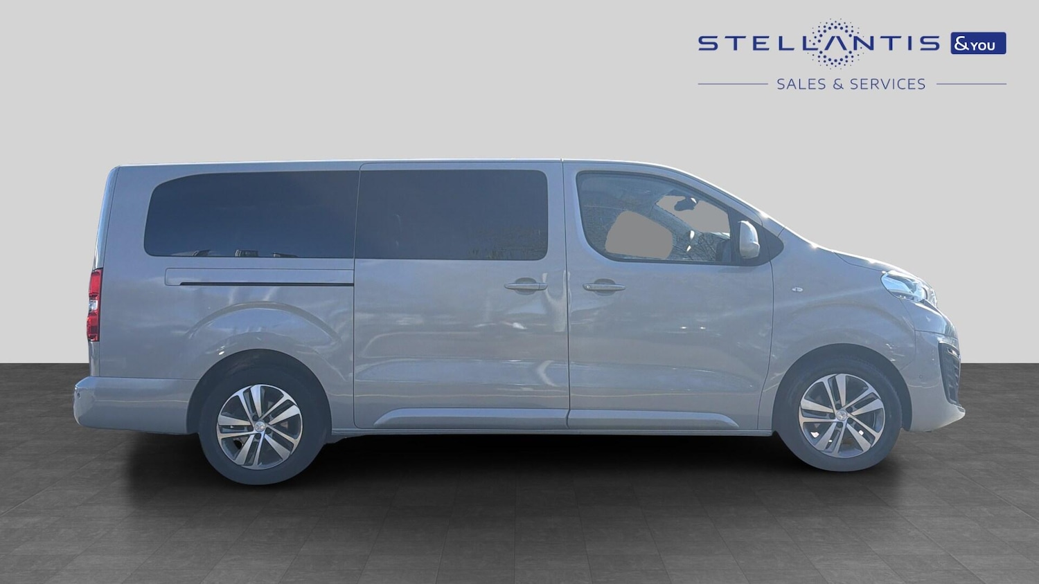 Used Peugeot Traveller 2021 for sale - 78035725: Photo 2