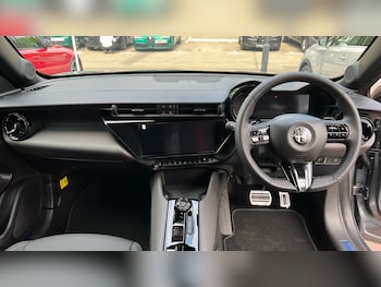 Used Alfa Romeo Junior 2025 for sale - 75671403: Photo
