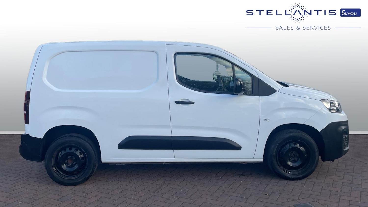 Used Citroen Berlingo 2022 for sale - 76410186: Photo 2