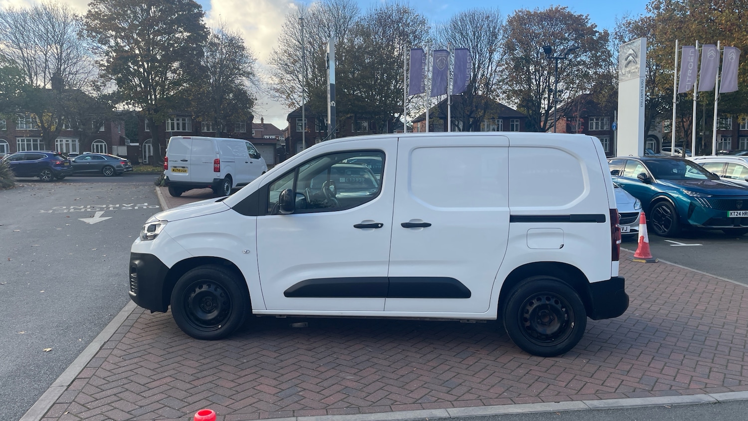 Used Citroen Berlingo 2022 for sale - 76410186: Photo 6