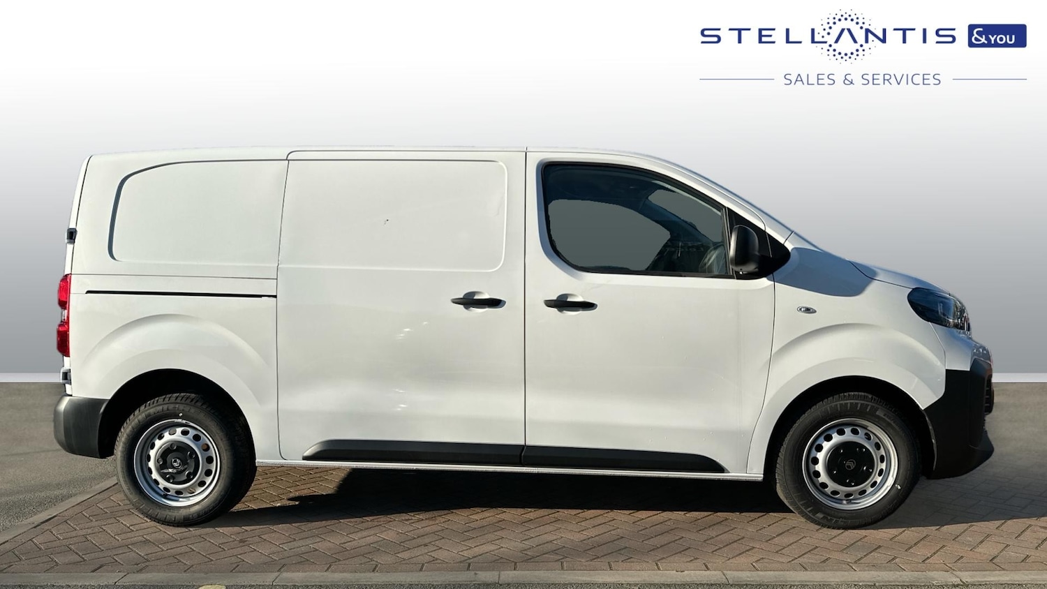 Used Citroen Dispatch 2024 for sale - 76772629: Photo 2