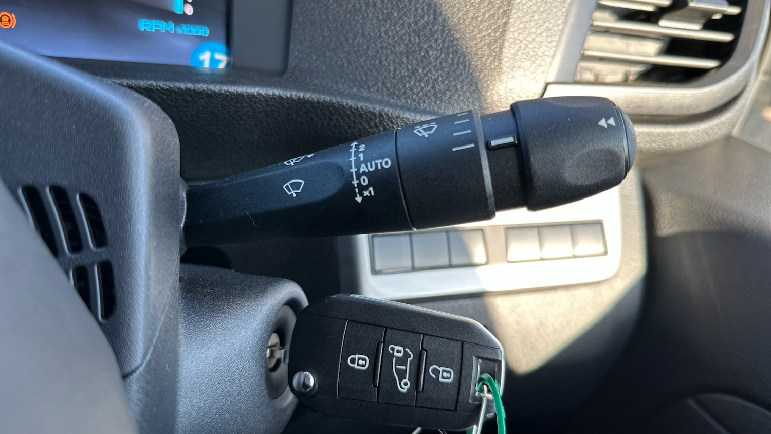 Used Citroen Dispatch 2024 for sale - 76772629: Photo 28