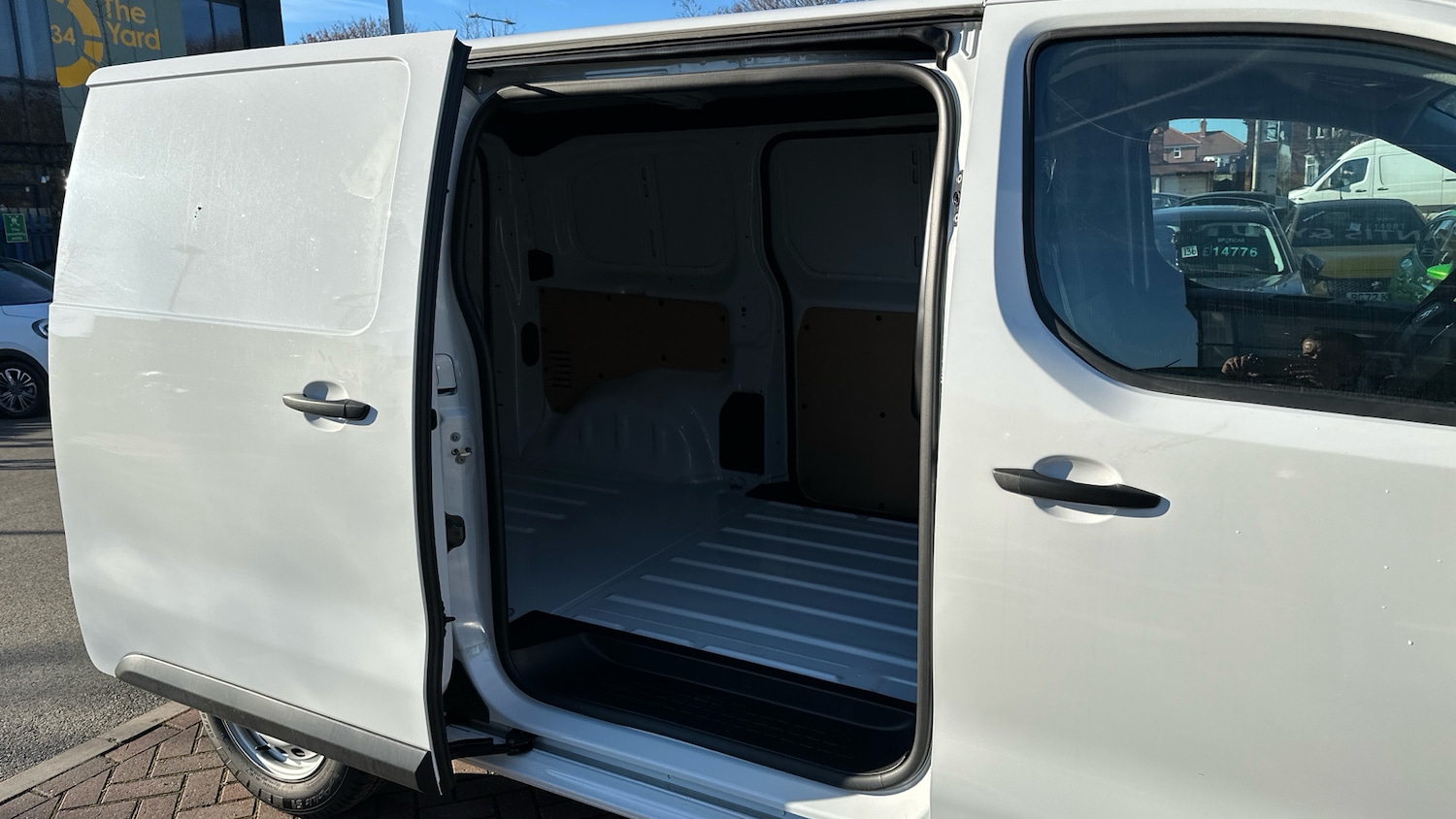 Used Citroen Dispatch 2024 for sale - 76772629: Photo 49