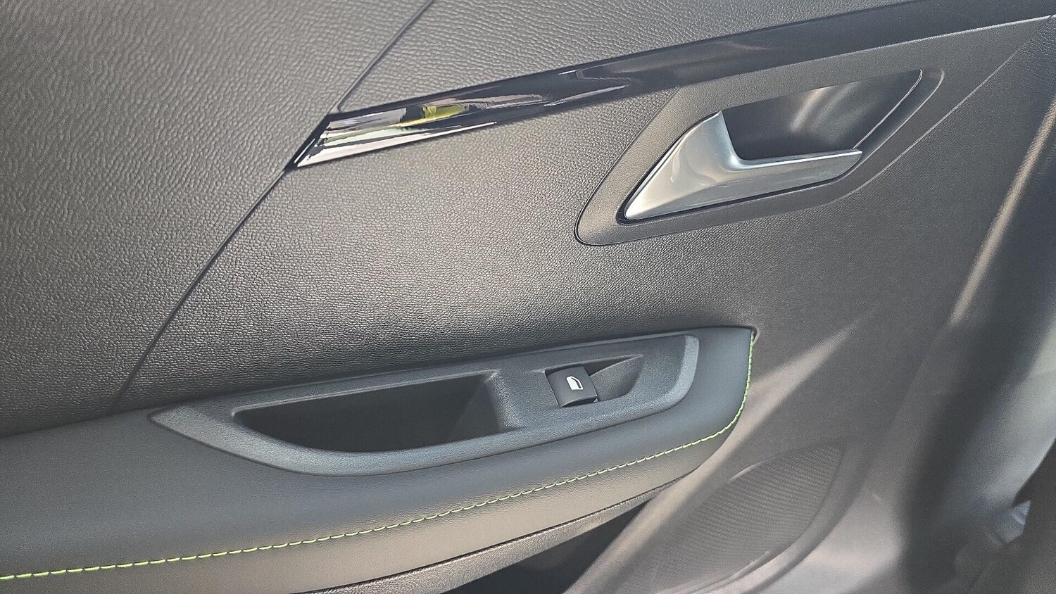 Used Peugeot 208 2026 for sale - 78136833: Photo 39