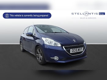 Peugeot - 208