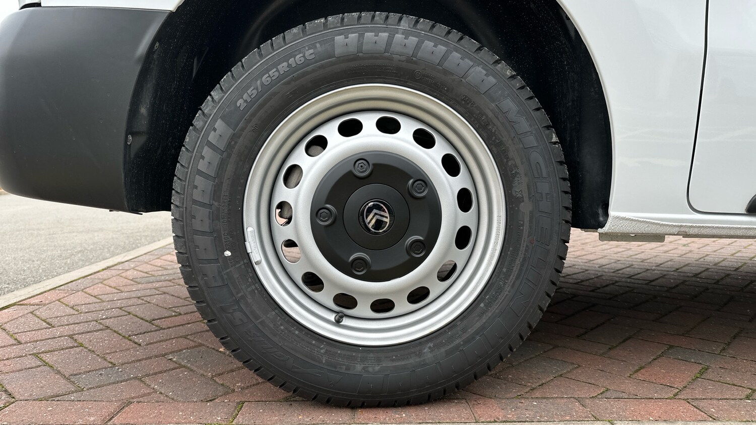 Used Citroen Dispatch 2024 for sale - 76338262: Photo 16