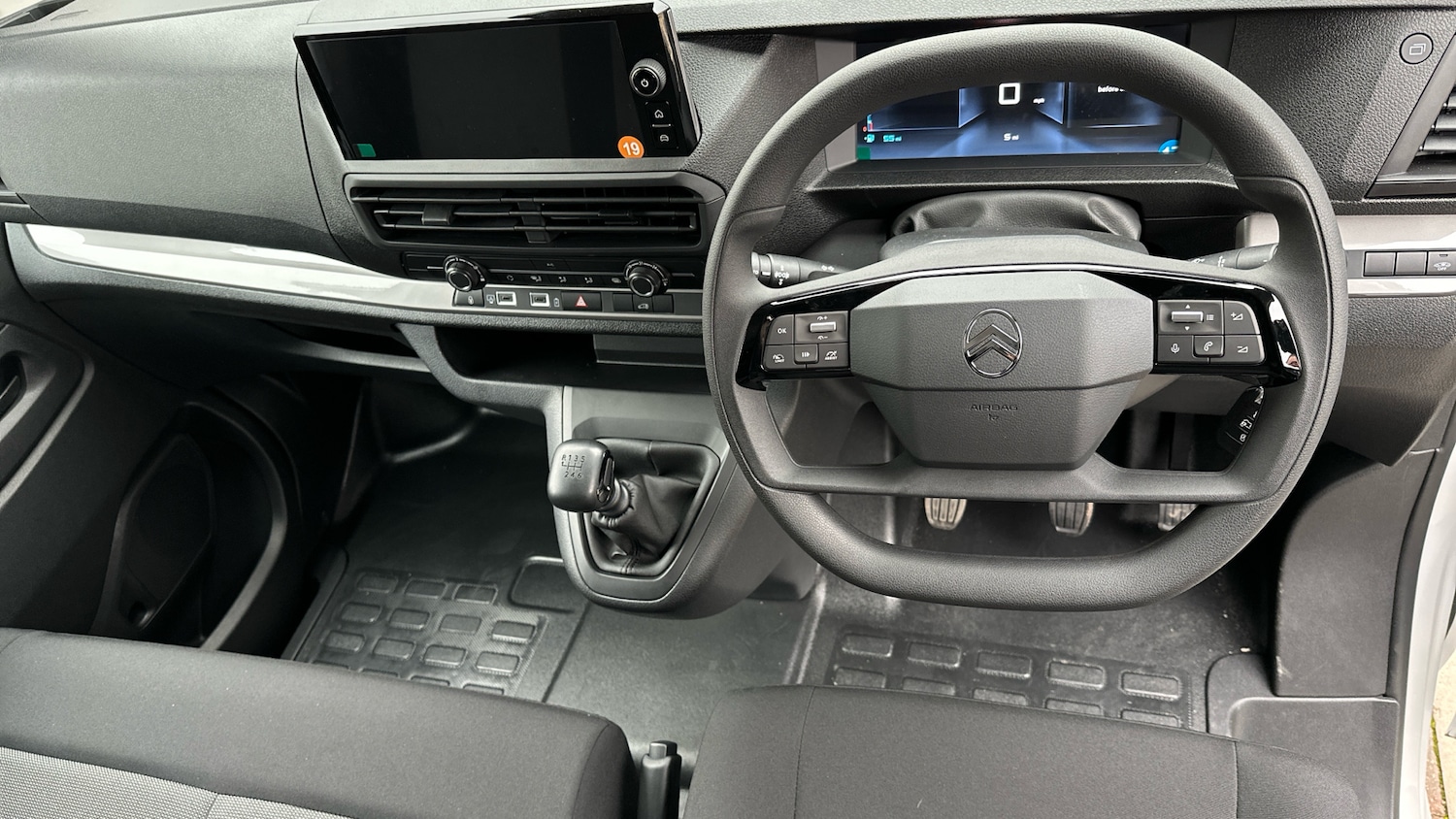 Used Citroen Dispatch 2024 for sale - 76338262: Photo 4