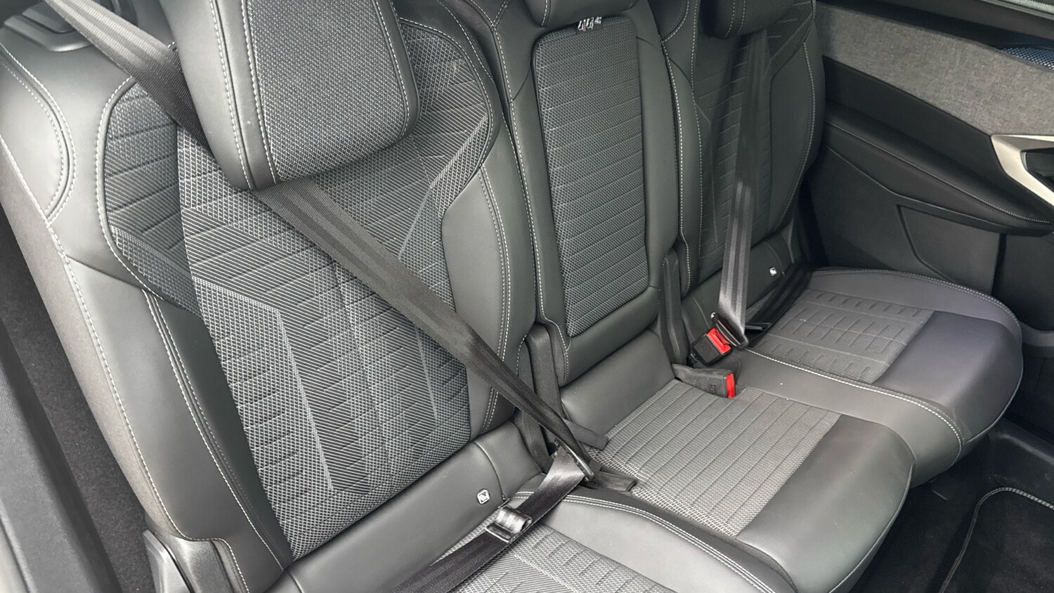 Used Peugeot 5008 2025 for sale - 76285233: Photo 36