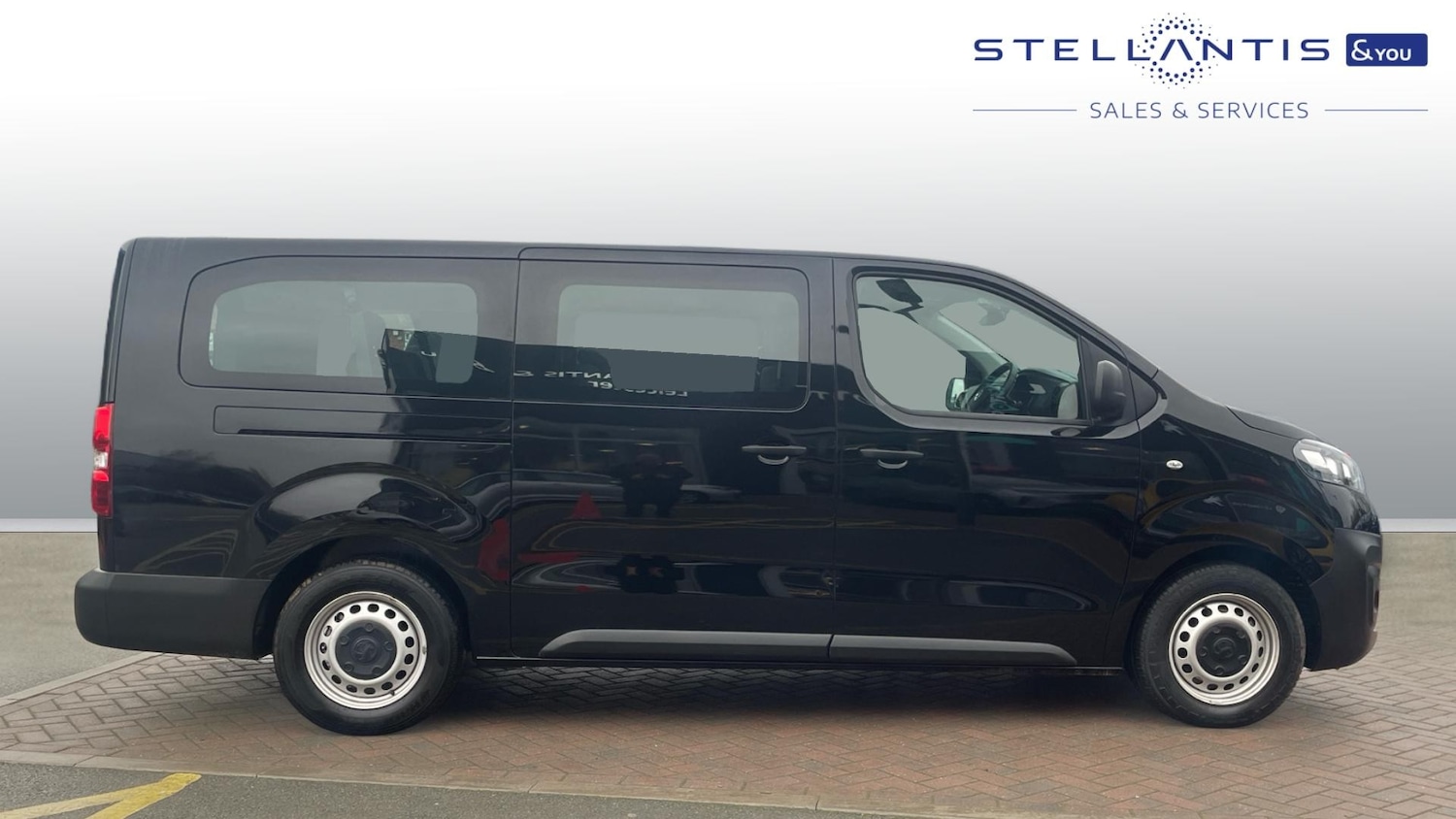 Used Vauxhall Vivaro Life 2023 for sale - 77145155: Photo 2