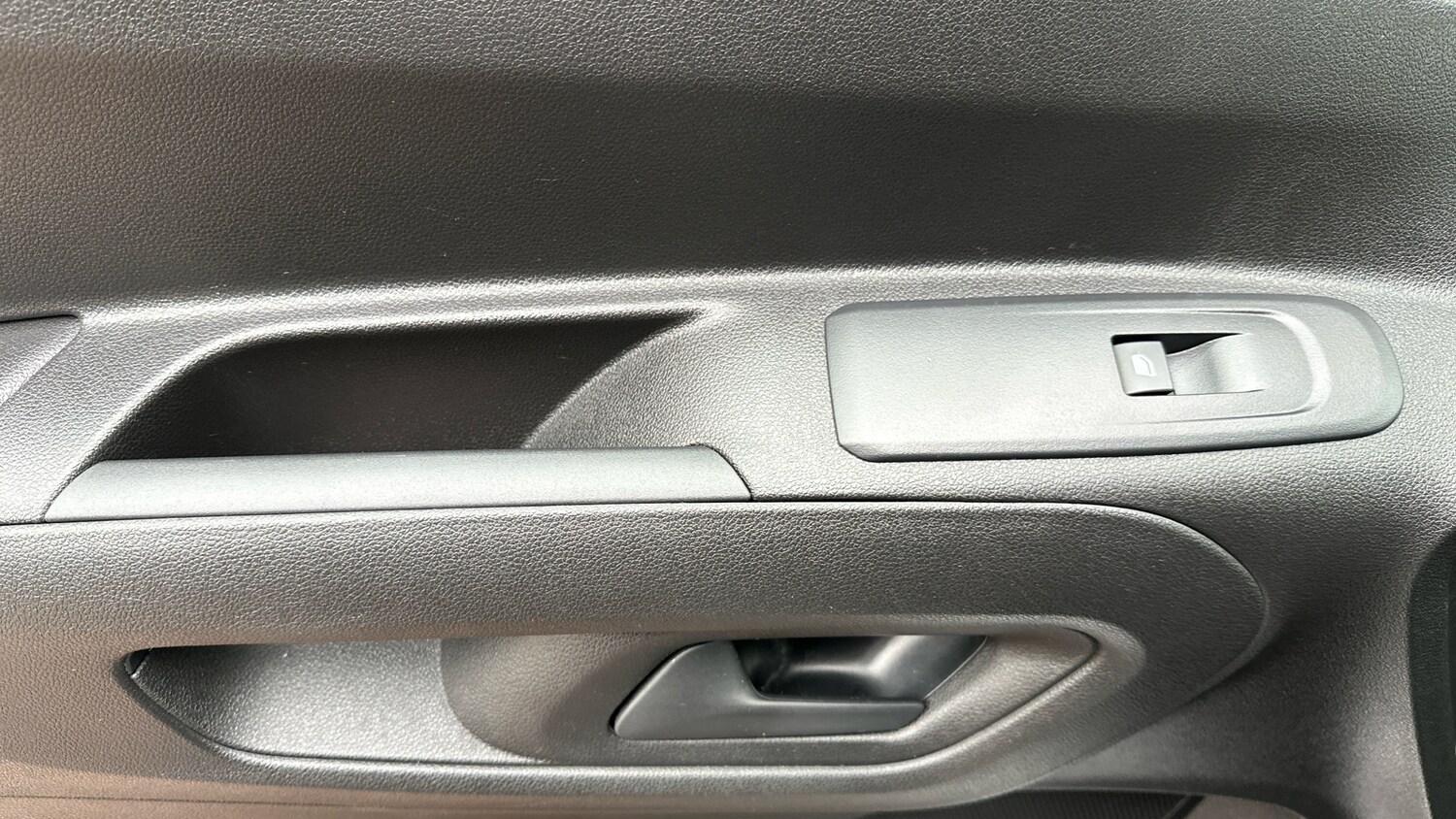 Used Citroen Berlingo 2024 for sale - 76315596: Photo 41