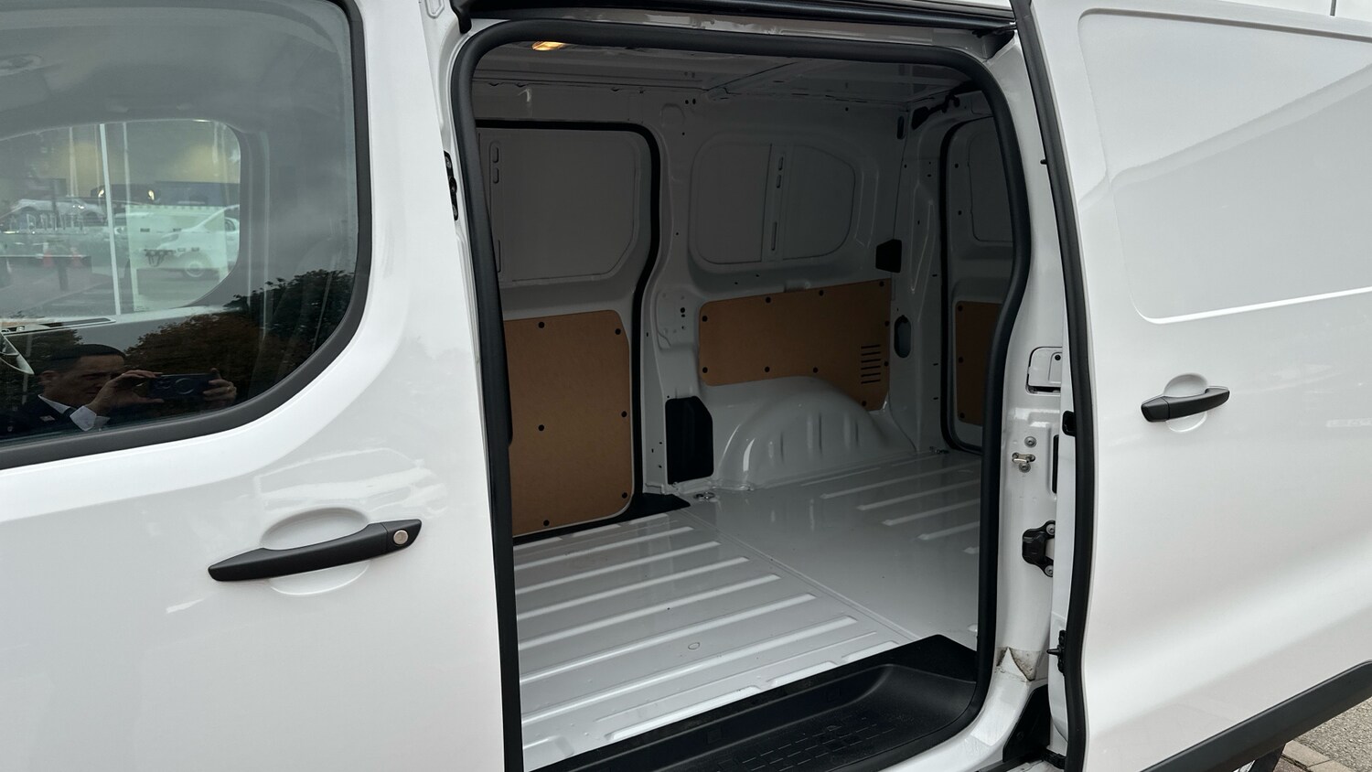 Used Citroen Dispatch 2024 for sale - 76241079: Photo 50
