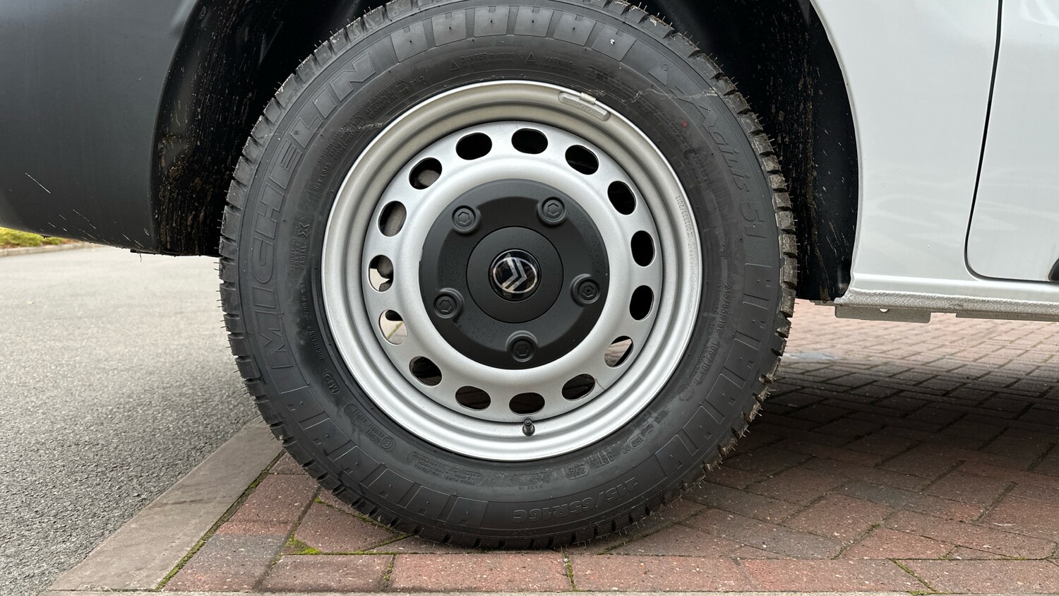 Used Citroen Dispatch 2024 for sale - 76338263: Photo 16