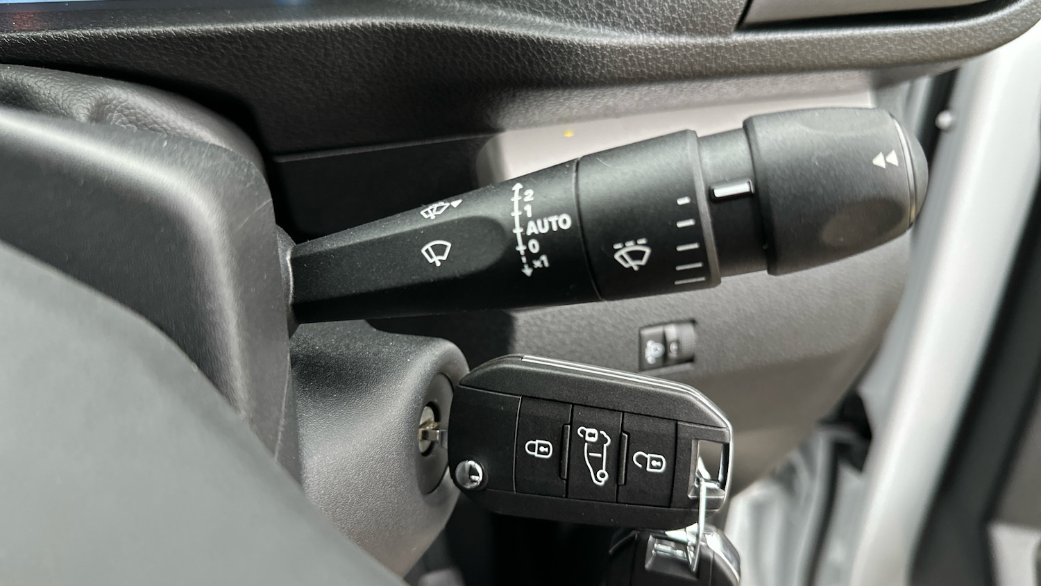 Used Citroen Dispatch 2024 for sale - 76338263: Photo 28