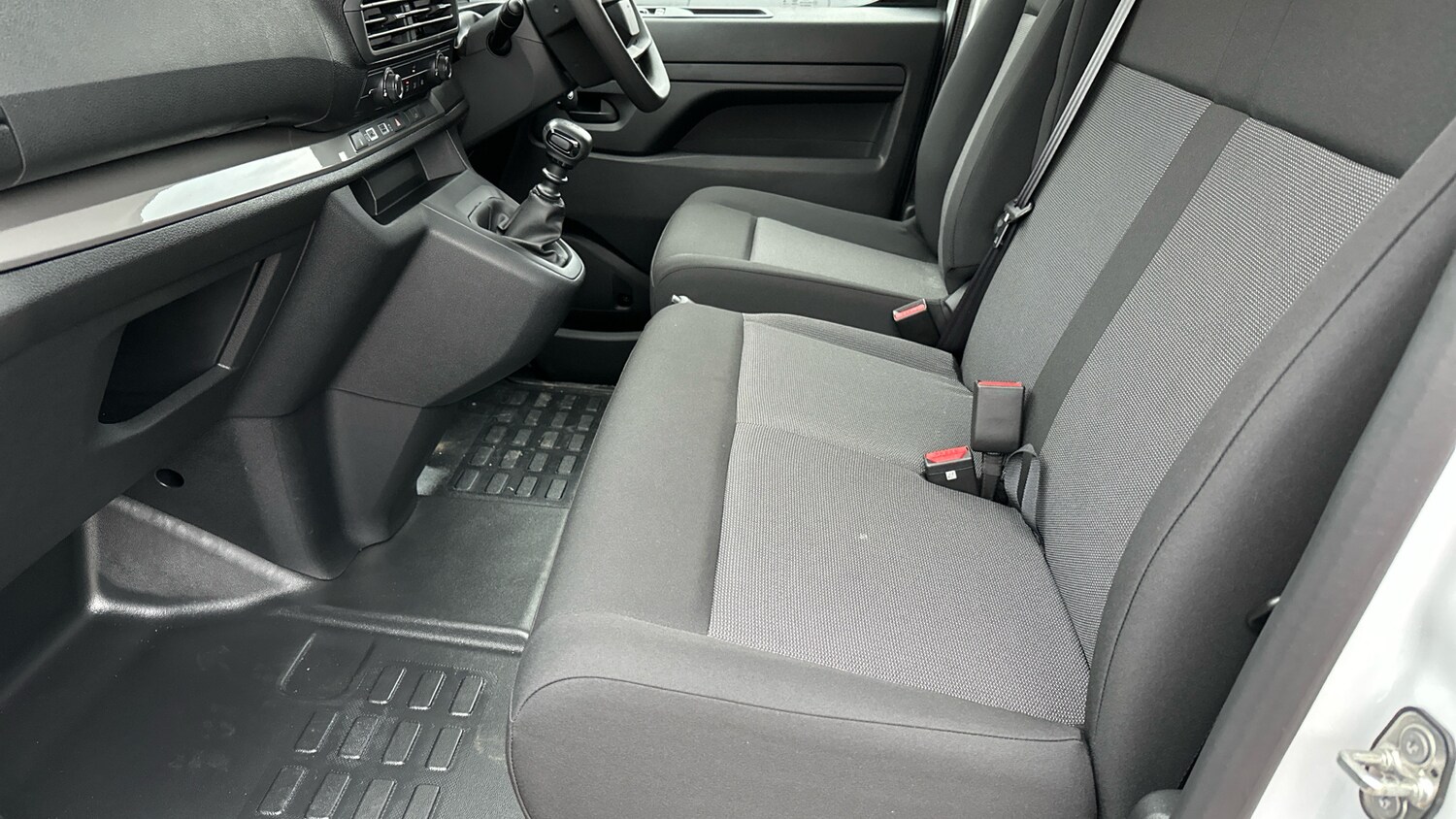 Used Citroen Dispatch 2024 for sale - 76338263: Photo 33