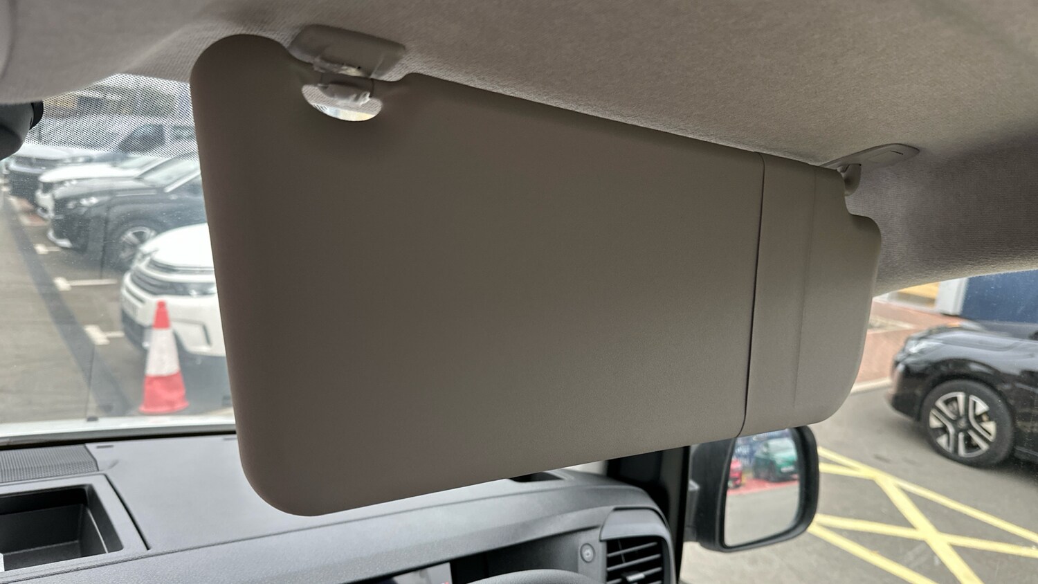 Used Citroen Dispatch 2024 for sale - 76338263: Photo 38