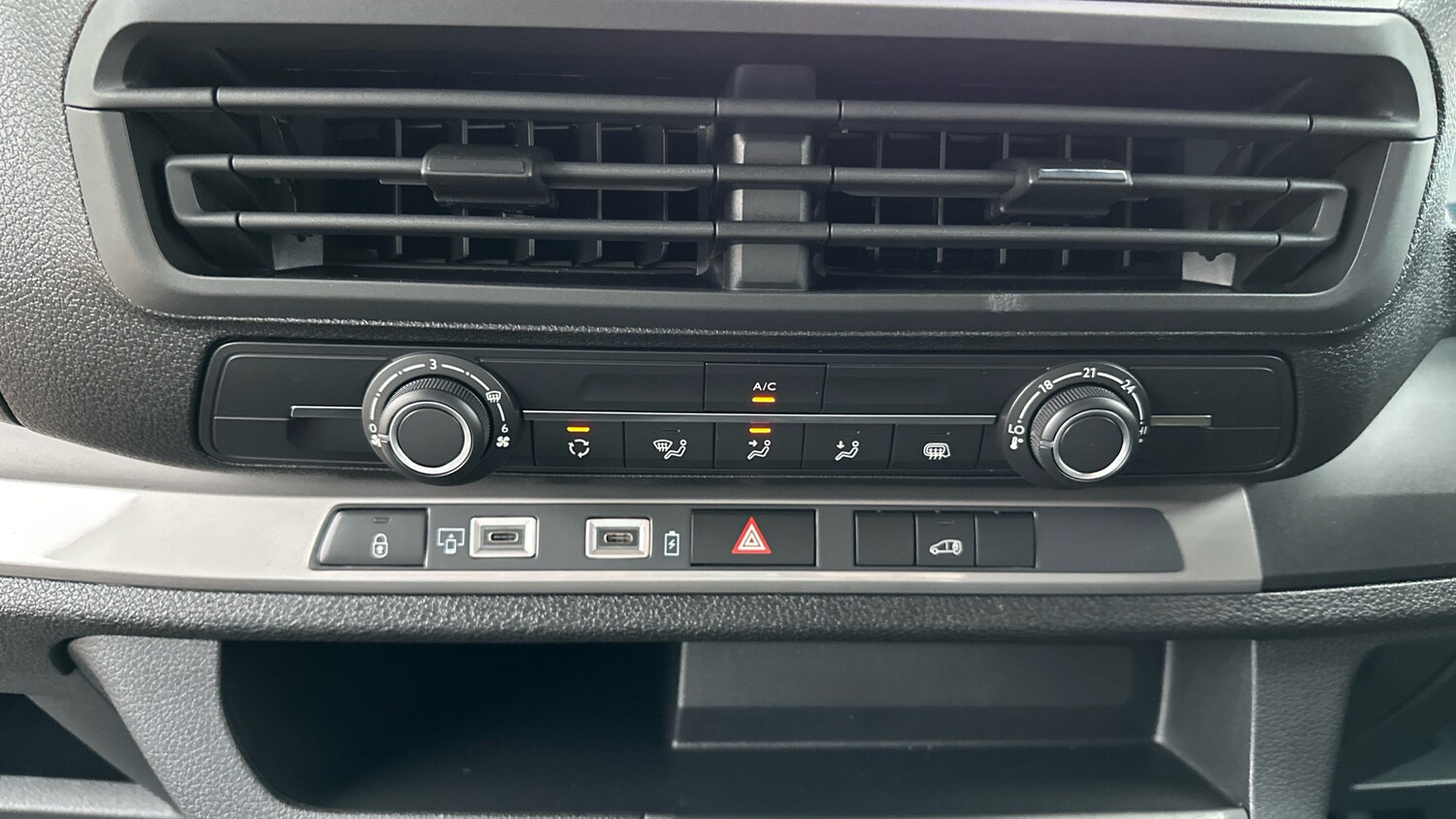 Used Citroen Dispatch 2024 for sale - 76338263: Photo 39