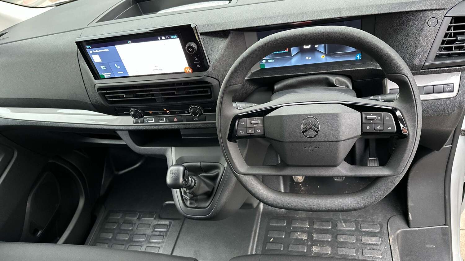 Used Citroen Dispatch 2024 for sale - 76338263: Photo 4