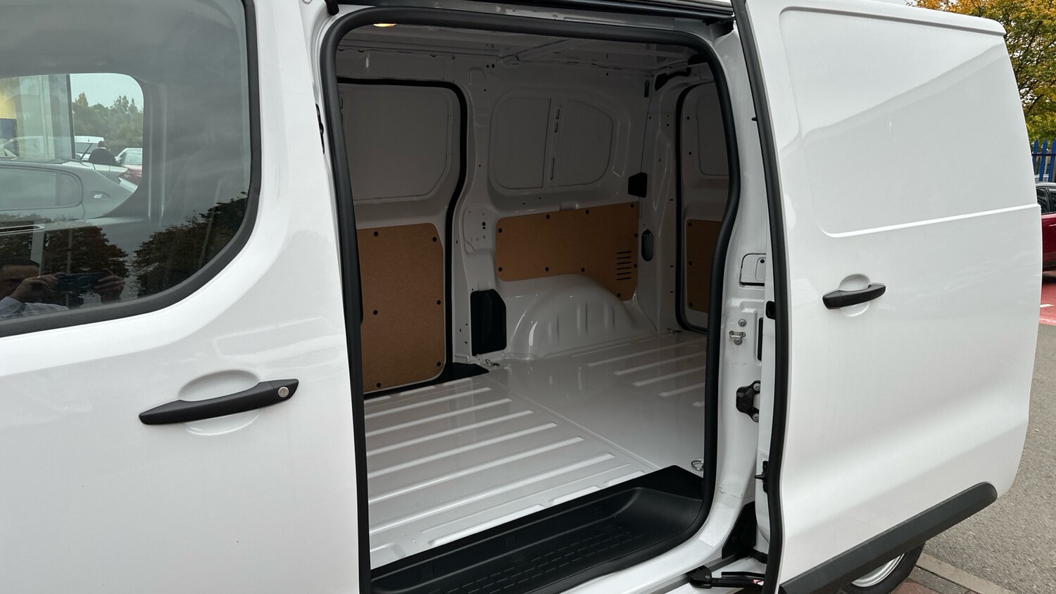 Used Citroen Dispatch 2024 for sale - 76338263: Photo 50